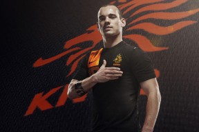 莱德基800米自由泳赛场再创佳绩，莱德基800米记录