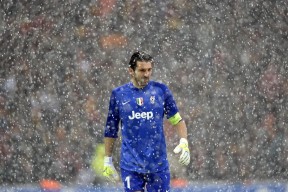 西甲球队采用机器学习预测对手传球线路变化，西甲联赛用球