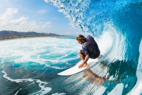 巴黎圣日耳曼继续领跑法甲，夺冠形势一片光明