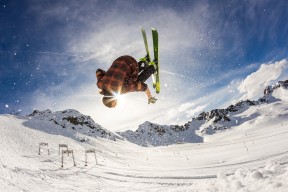 中国男篮持续扩大轮换深度保持体能优势，中国男篮换帅